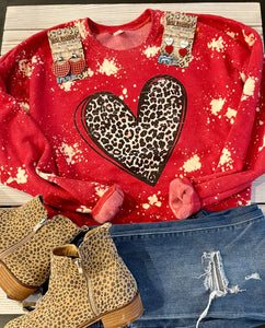 Sweatshirt Bleached and Distressed Leopard Heart