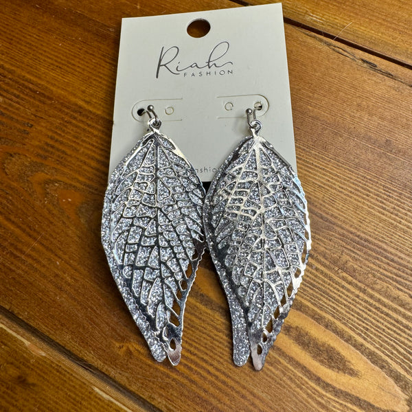 Riah Brand Gold or Silver Tone Leaf Layered Earrings 2.5 inch